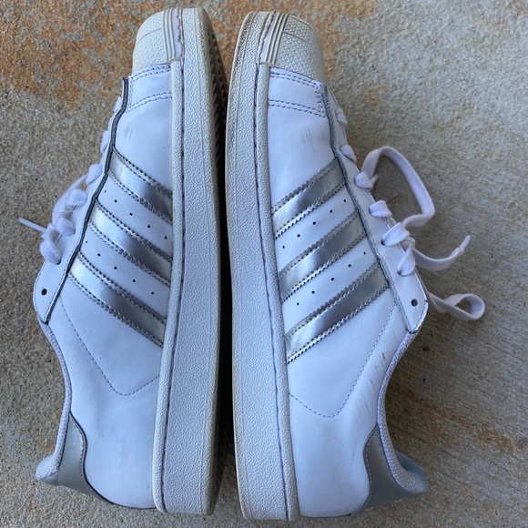 Adidas Superstar Shoes - Picture 3 of 6
